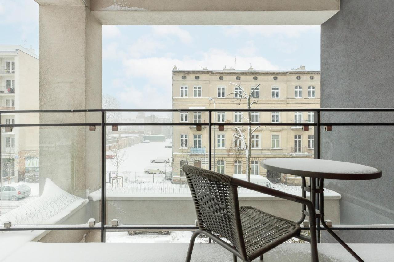 Modern One Bedroom Apartment With Parking In Lodz By Renters Prestige エクステリア 写真